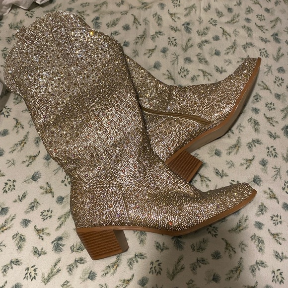 Sparkly Cow Girl Boots - Picture 4 of 5